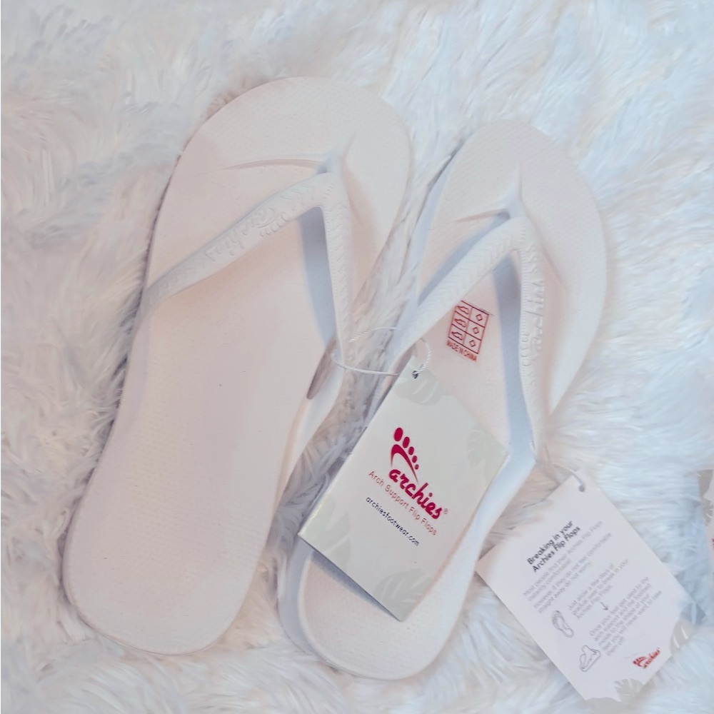 NEW Arch Support Flip-Flop
$25 FIRM
Currently sell for $40
Inventory close-out